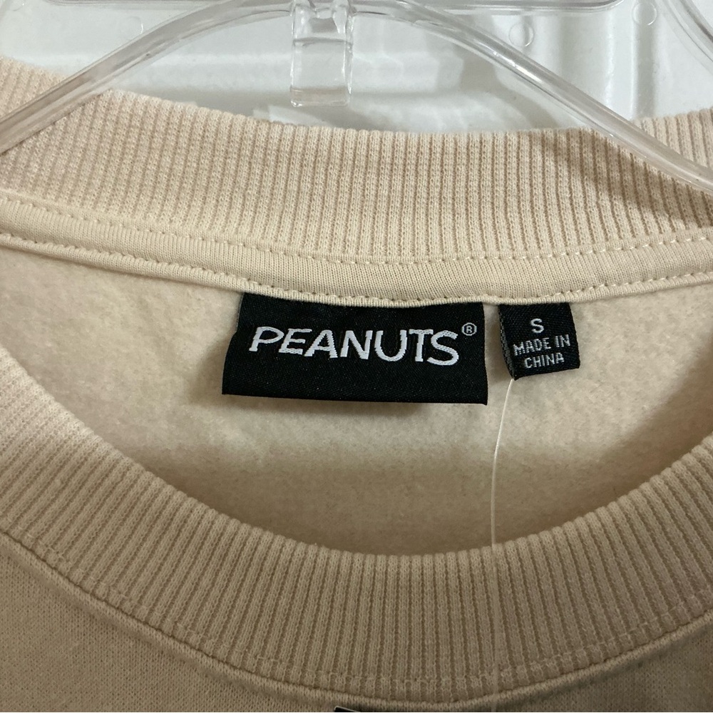 Peanuts Snoopy World Champion Beagle League Cream Sweatshirt Size S - Picture 3 of 7